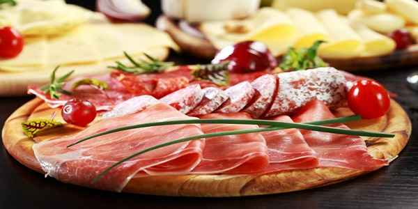تصویر 1 از خرید کالباس مرغ اسپایسی + قیمت فروش استثنایی